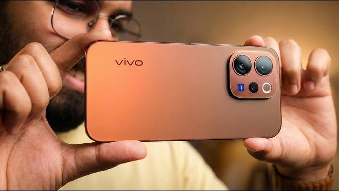 vivo V70