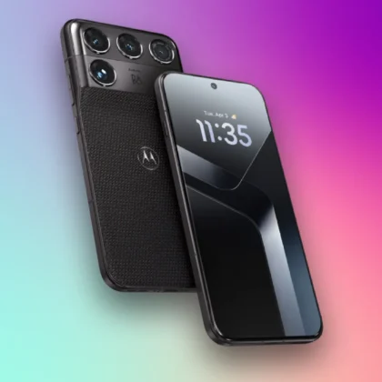 التصميم الخلفي لهاتف Motorola Signature 27
